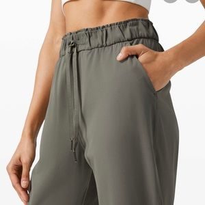 Sage Green 7/8 keep moving pants